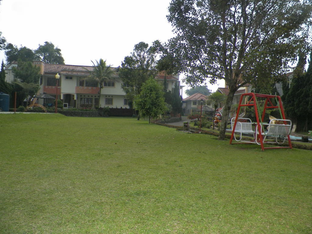 Hotel Puspa Sari Redpartner Ciater Dış mekan fotoğraf